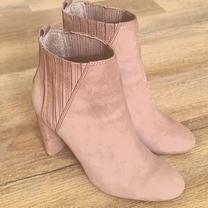Vince Camuto Ankle Booties 8.5